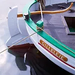 De 4*